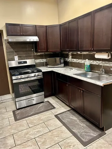 $100,000 | 8105 South Muskegon Avenue, Chicago, IL 60617