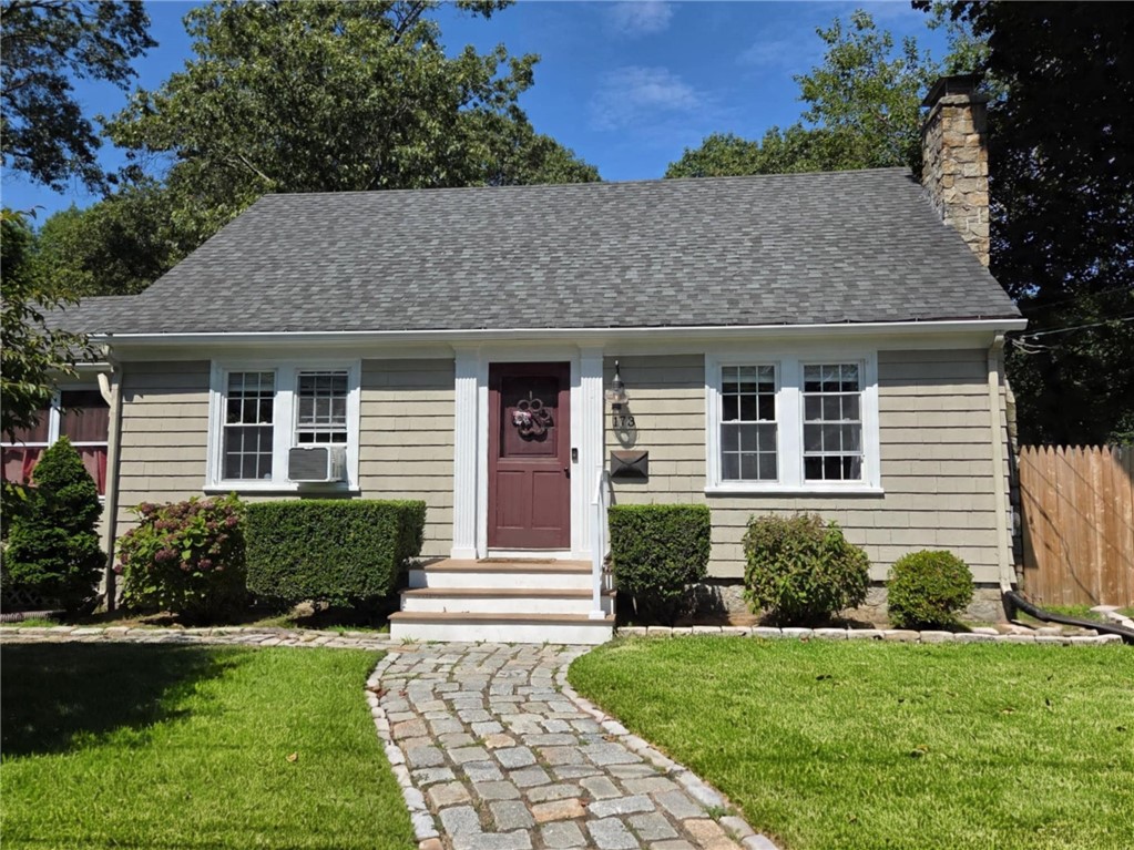 173 Trinity Street Warwick, RI 02886 - Photo 2 of 30 Gallery Image 2