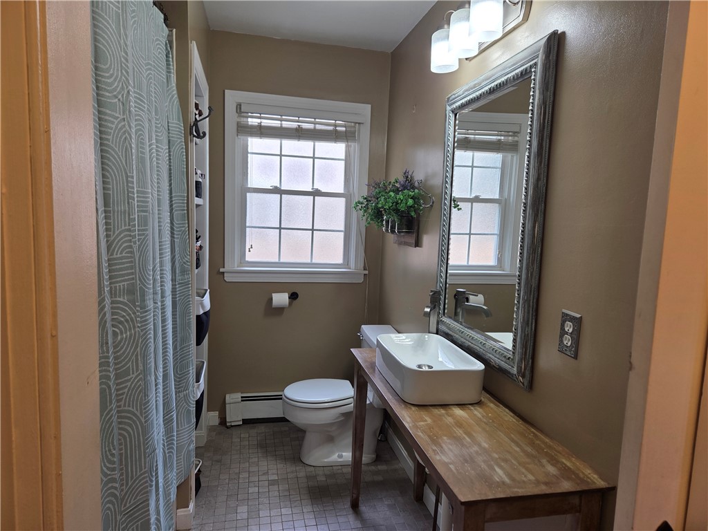 173 Trinity Street Warwick, RI 02886 - Photo 8 of 30 Gallery Image 8