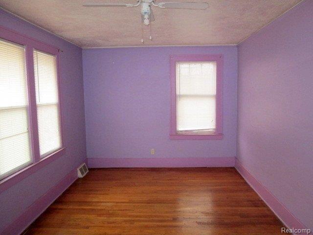 18663 Reed Street Melvindale, MI 48122 - Photo 9 of 12 IMG_1262.JPG