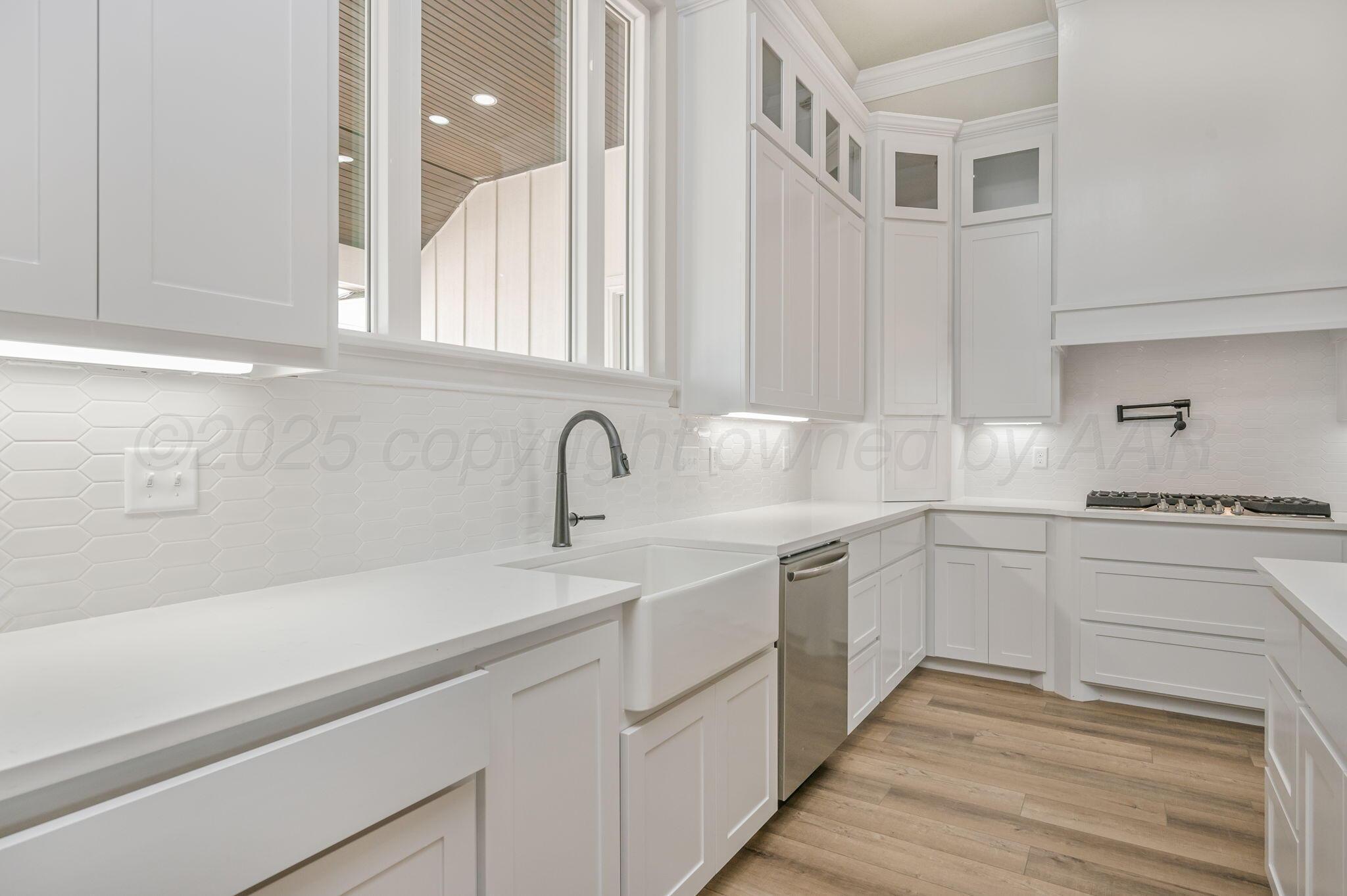 2000 Breken Ridge Road Amarillo, TX 79124 - Photo 12 of 46 Farmhouse Sink
