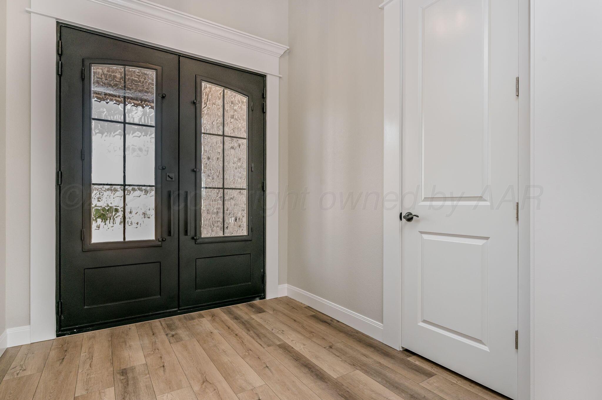 2000 Breken Ridge Road Amarillo, TX 79124 - Photo 4 of 46 Entry, Custom Metal Door