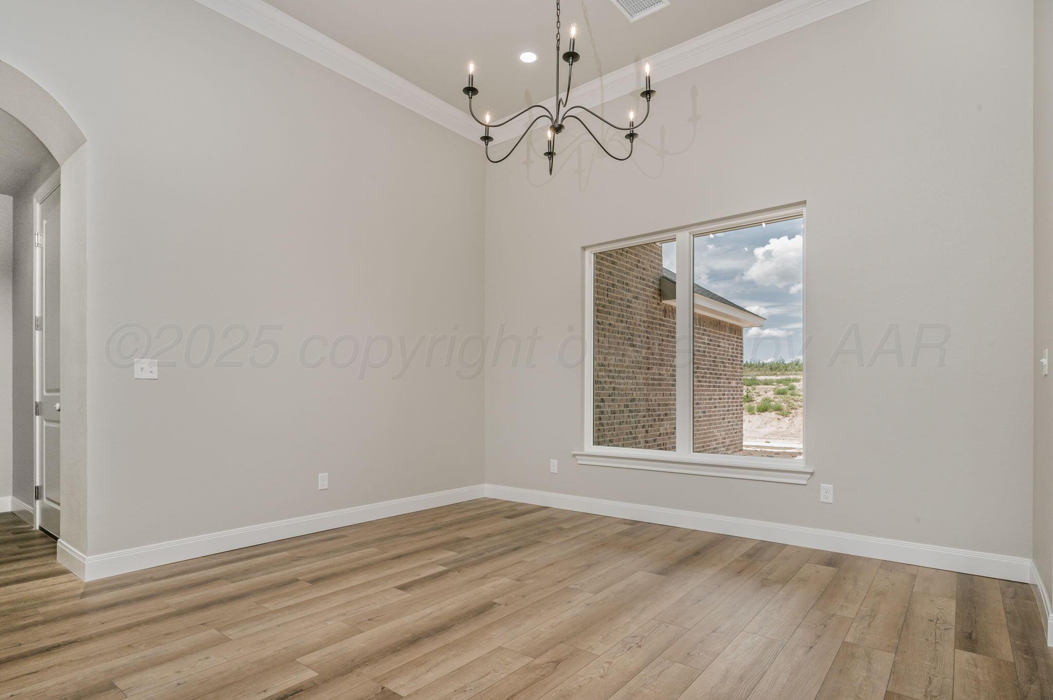 2000 Breken Ridge Road Amarillo, TX 79124 - Photo 10 of 46 Dining Room