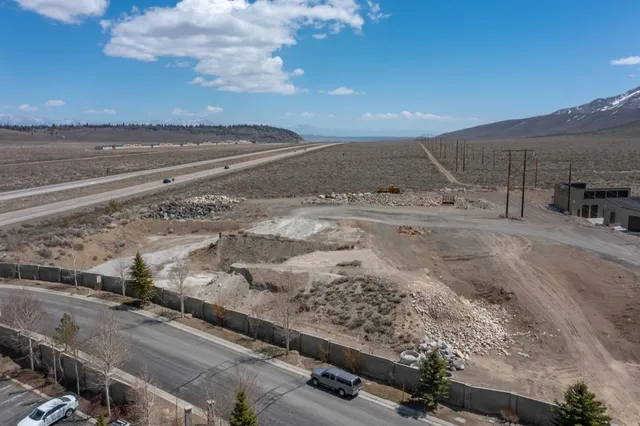 $579,000 | 57 South Industrial Circle, Unit 2, Mammoth Lakes, CA 93546