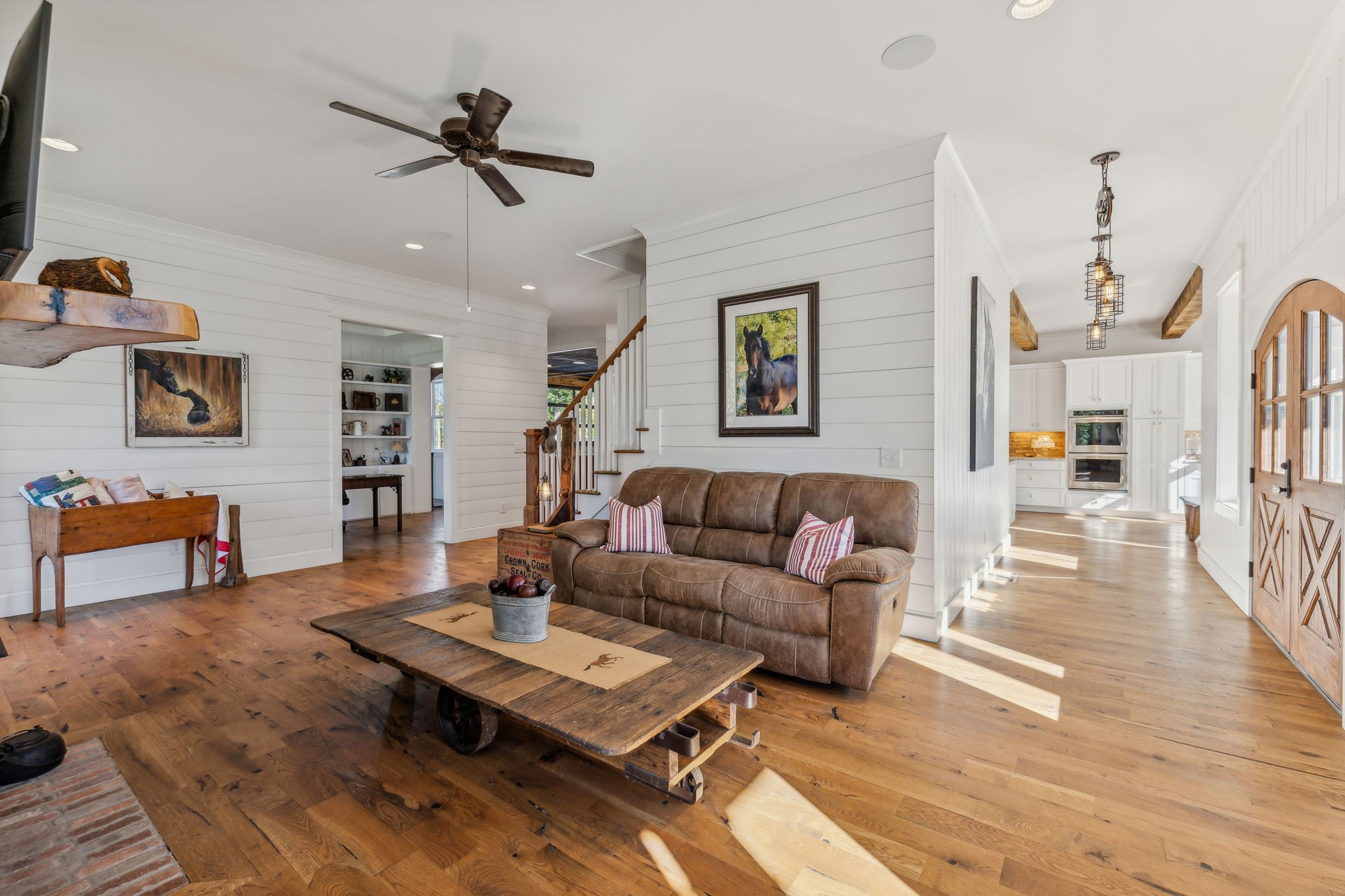 4325 Cave Springs Road Santa Fe, TN 38482 - Photo 27 of 98 a living room with furniture and wooden floor