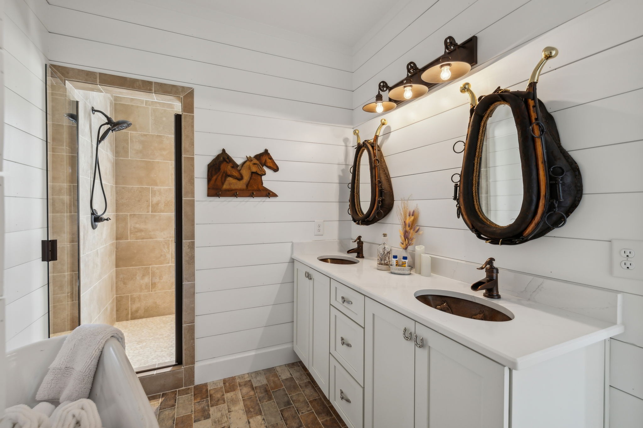 4325 Cave Springs Road Santa Fe, TN 38482 - Photo 45 of 98 a en suite bathroom with a sink and a mirror