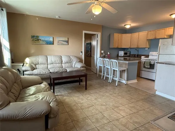 $1,600 | 6705 Gulf Winds Drive, St. Pete Beach, FL 33706