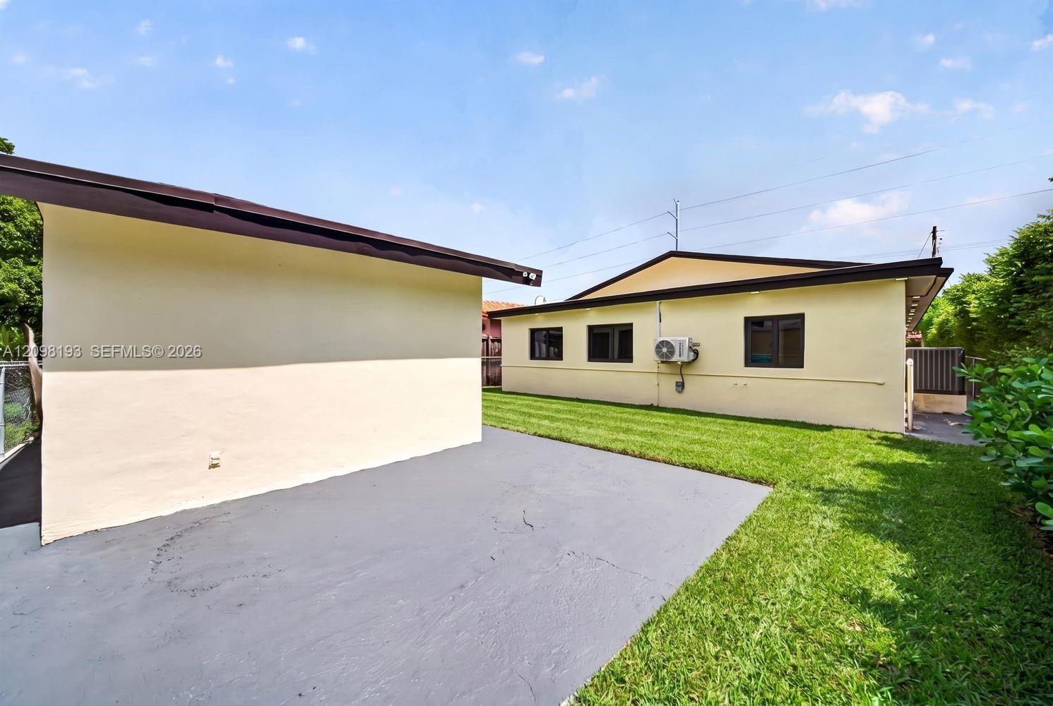 2216 Southwest 62nd Avenue Miami, FL 33155 - Photo 25 of 29 Gallery Image 25