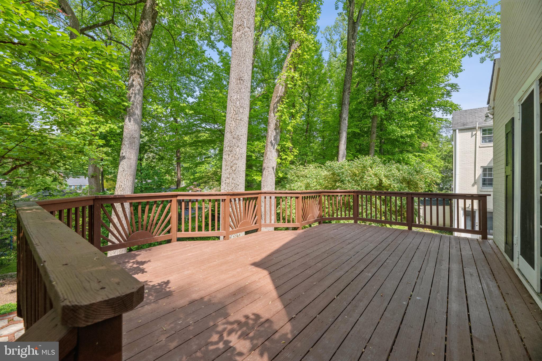 5908 Cobalt Road Bethesda, MD 20816 - Photo 15 of 19