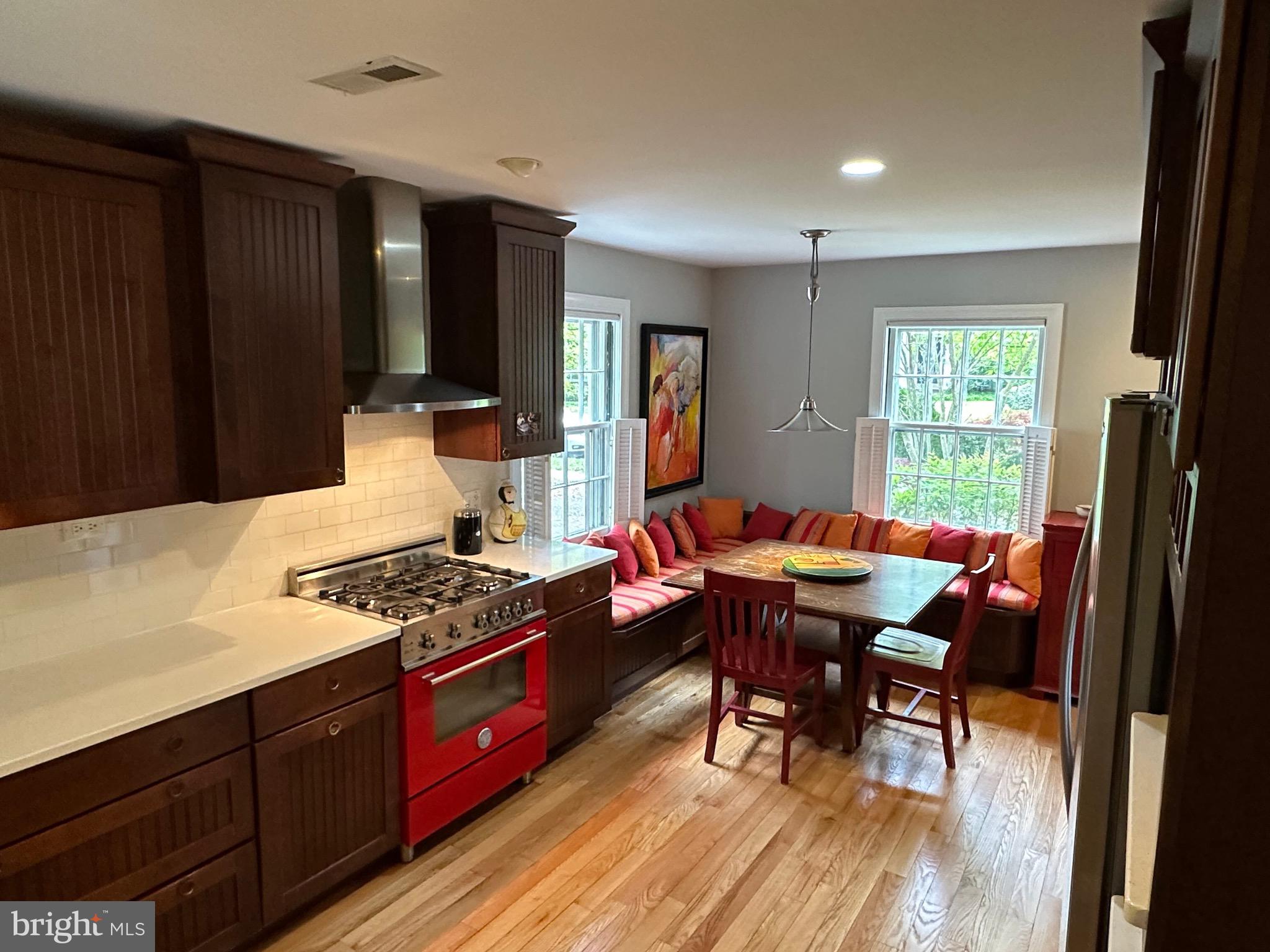 5908 Cobalt Road Bethesda, MD 20816 - Photo 5 of 19