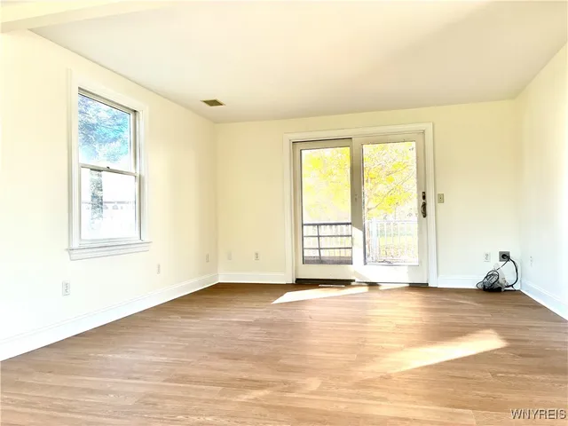 $349,900 | 4504 Harris Hill Road, Clarence, NY 14221