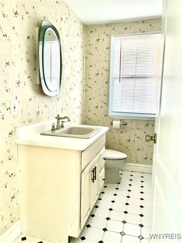 $349,900 | 4504 Harris Hill Road, Clarence, NY 14221