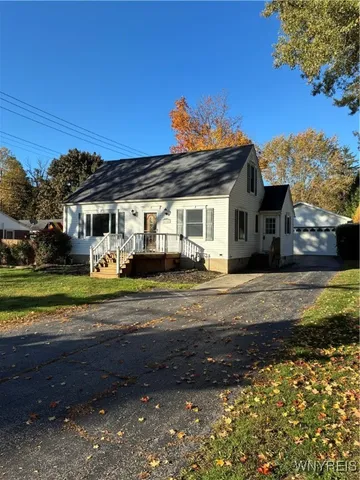$349,900 | 4504 Harris Hill Road, Clarence, NY 14221