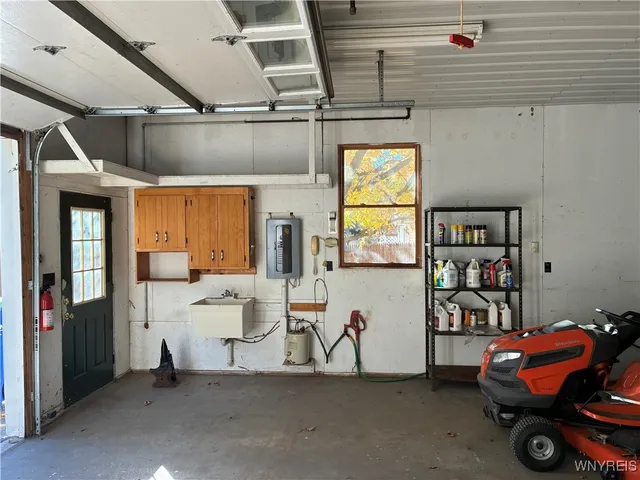 $349,900 | 4504 Harris Hill Road, Clarence, NY 14221