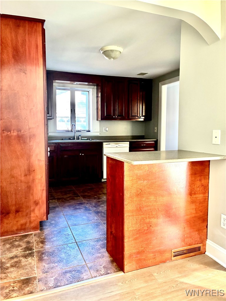 4504 Harris Hill Road Clarence, NY 14221 - Photo 8 of 50