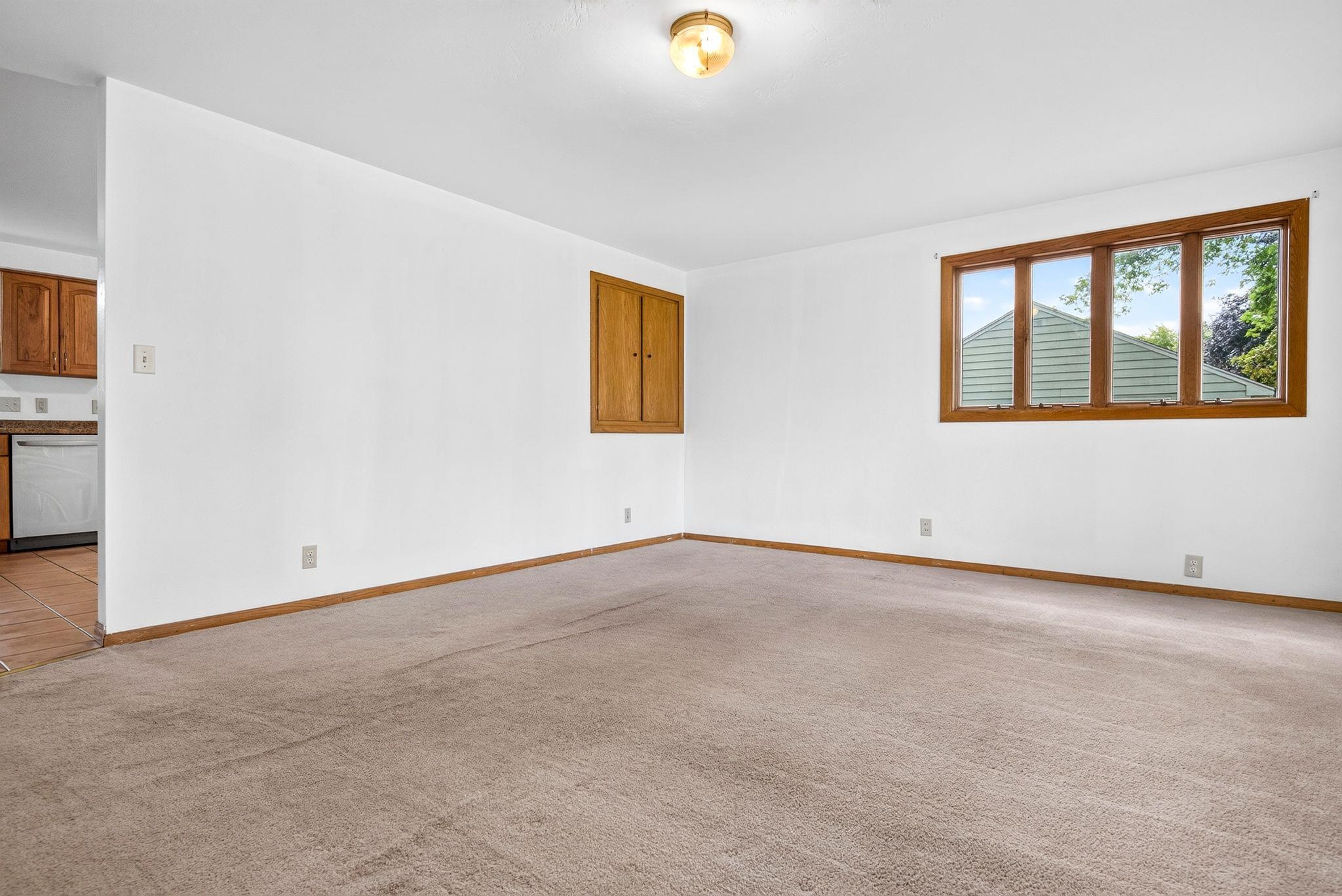 1512 North Rexford Street Appleton, WI 54914 - Photo 9 of 34