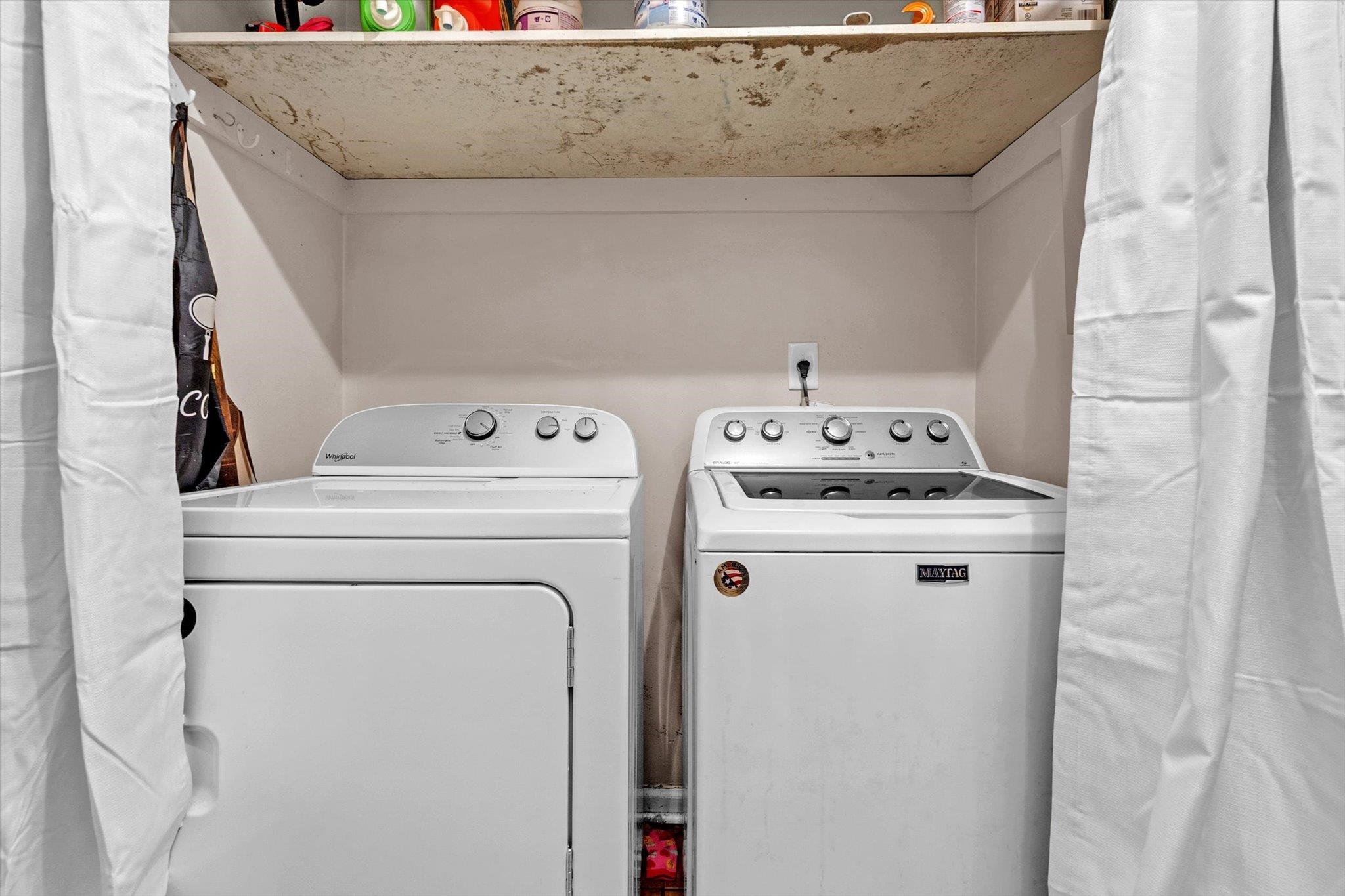 480 Friars Point Lane Memphis, TN 38018 - Photo 12 of 26 Laundry area featuring separate washer and dryer