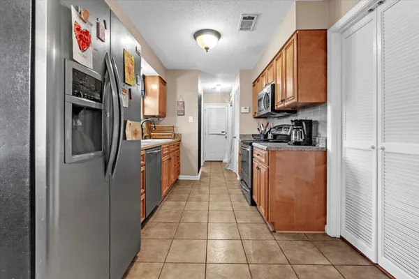 $275,000 | 480 Friars Point Lane, Memphis, TN 38018