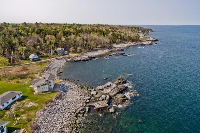 $1,999,900 | 11 Ocean Spray Road, Portland, ME 04108