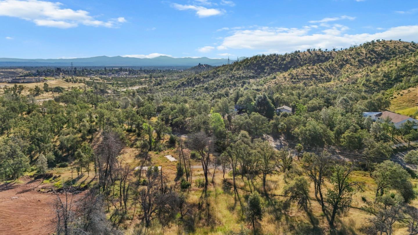 16416 Lower Springs Road Redding, CA 96001 - Photo 13 of 22 Gallery Image 13