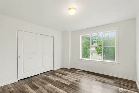 $499,999 | 19114 19th Ave Court East, Spanaway, WA 98387
