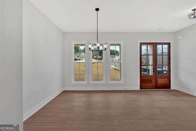 25 Everwood Court Rome, GA 30161 - Photo 4 of 37 a view of empty room with window