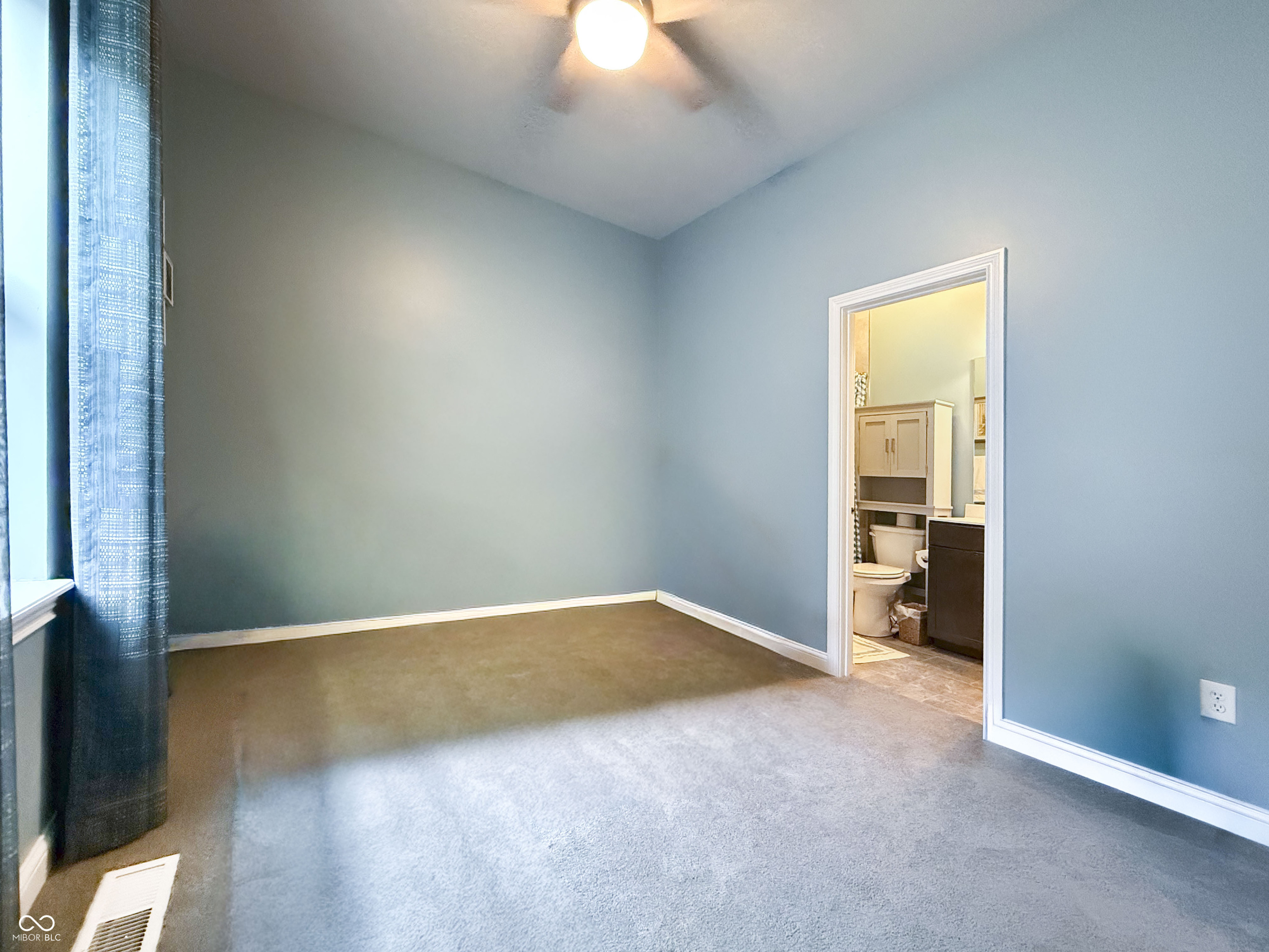 6615 Flowstone Way Indianapolis, IN 46237 - Photo 13 of 19 Gallery Image 13