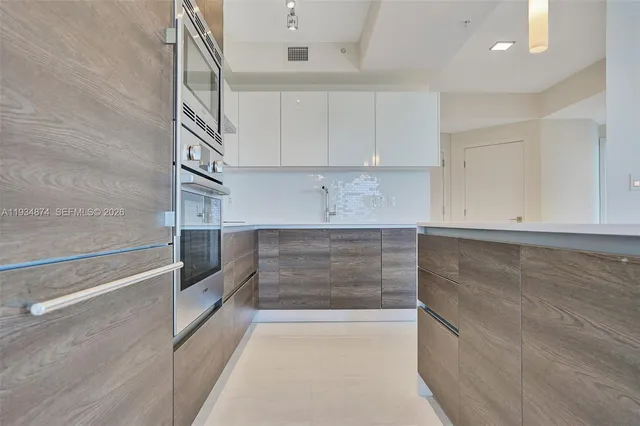 $5,700 | 301 Altara Avenue, Unit 616, Coral Gables, FL 33146