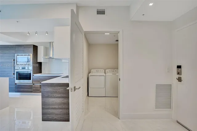 $5,700 | 301 Altara Avenue, Unit 616, Coral Gables, FL 33146