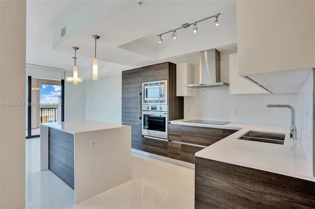 $5,700 | 301 Altara Avenue, Unit 616, Coral Gables, FL 33146