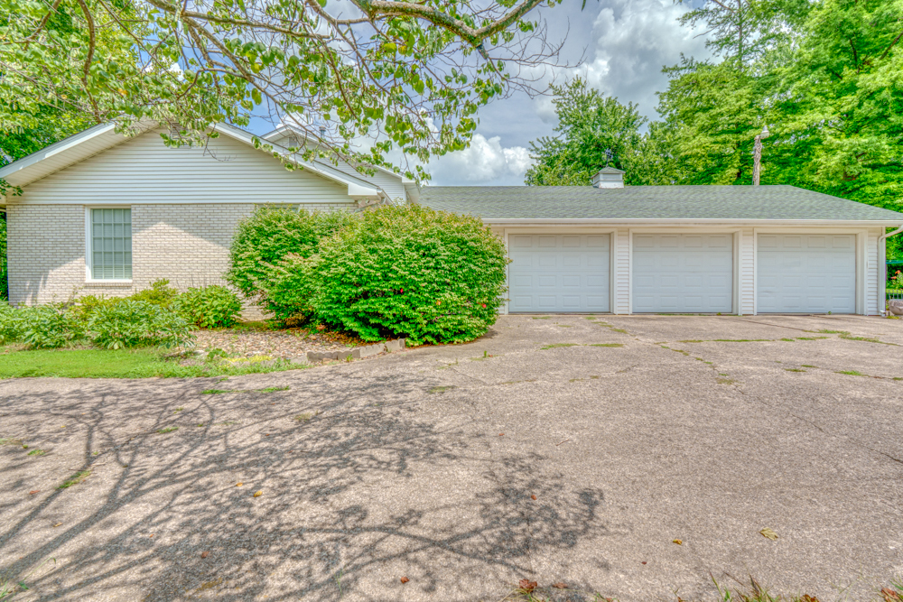 766 East Fairfield Road Mount Vernon, IL 62864 - Photo 2 of 78