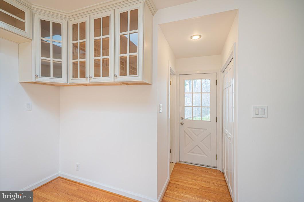 642 Pugh Road Wayne, PA 19087 - Photo 17 of 65 a view of a room with a window