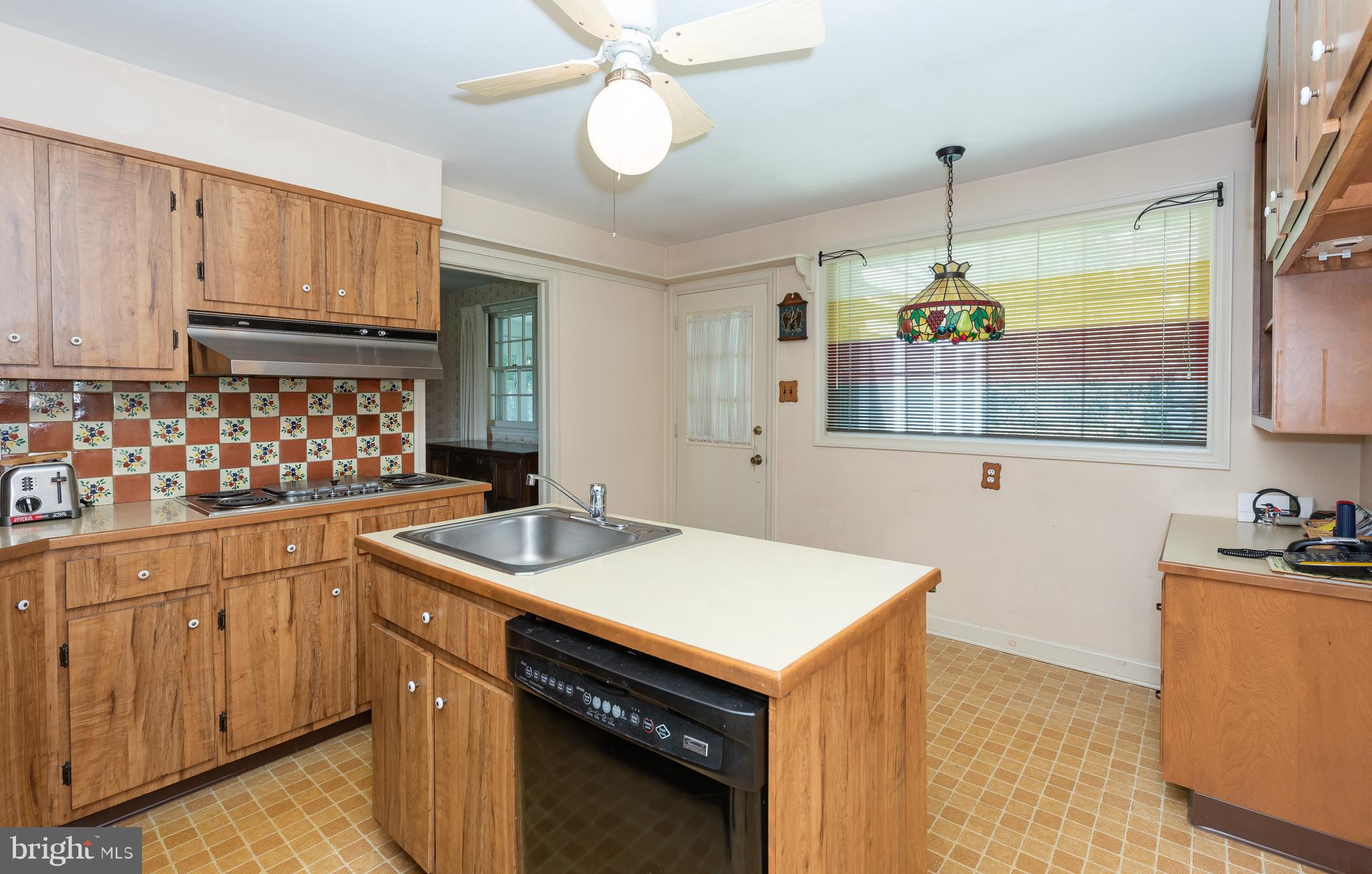 1353 Valley Forge Road Wayne, PA 19087 - Photo 8 of 23