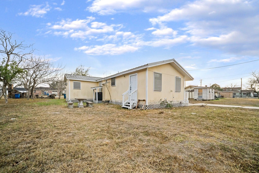 413 East Fulton Street Sinton, TX 78387 - Photo 20 of 27