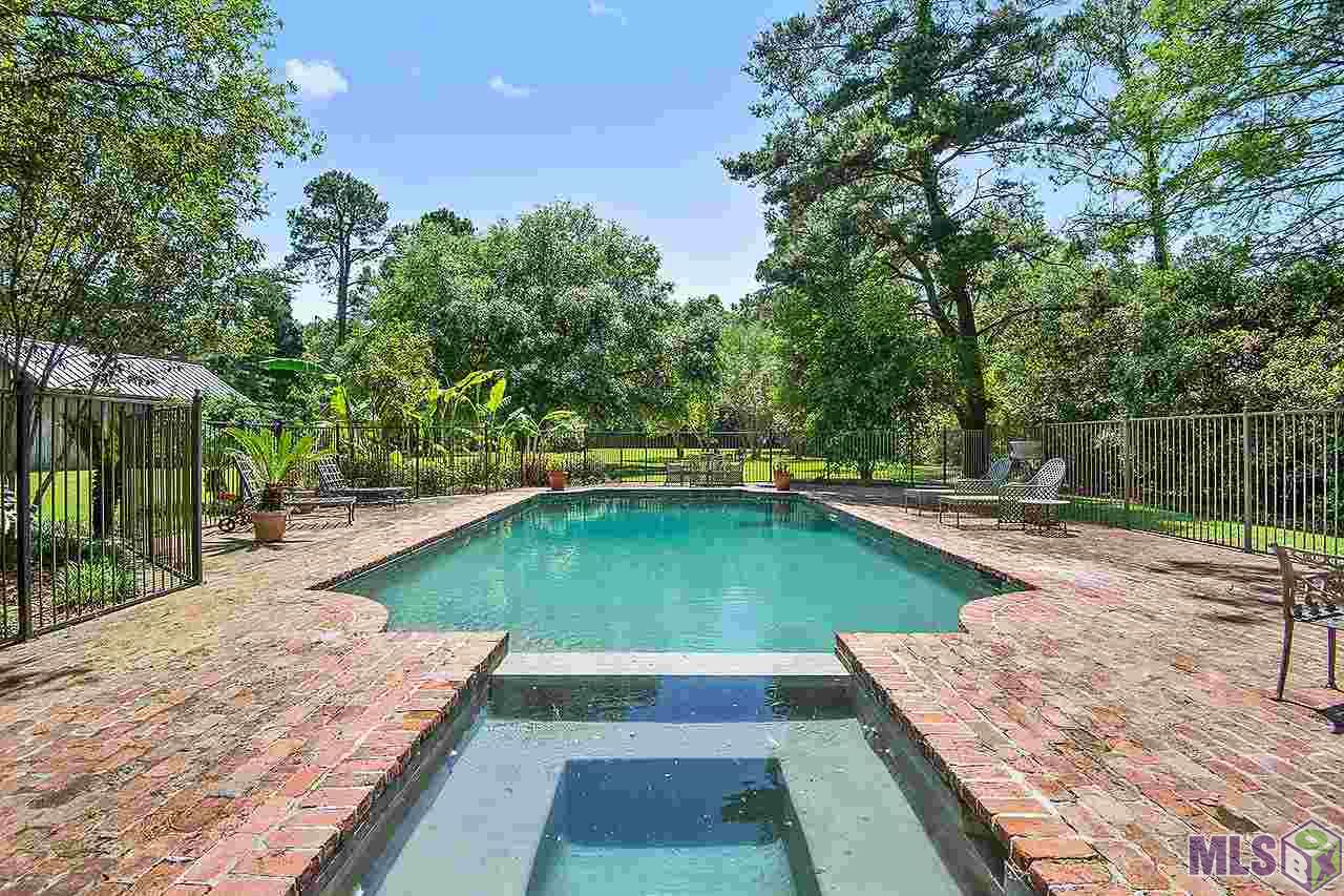 6658 Pikes Lane Baton Rouge, LA 70808 - Photo 16 of 19 Pool View