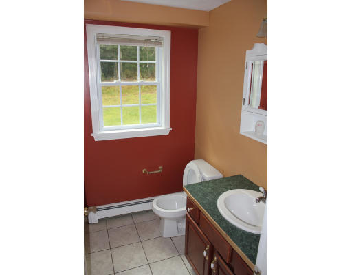 24 South Sandwich Road Mashpee, MA 02649 - Photo 4 of 12 Gallery Image 4