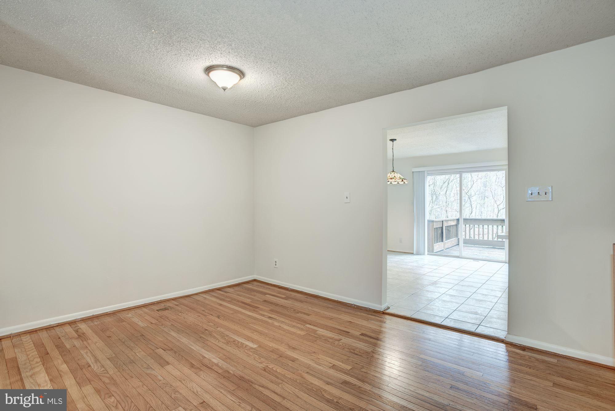 1604 Oak Spring Way Reston, VA 20190 - Photo 13 of 50