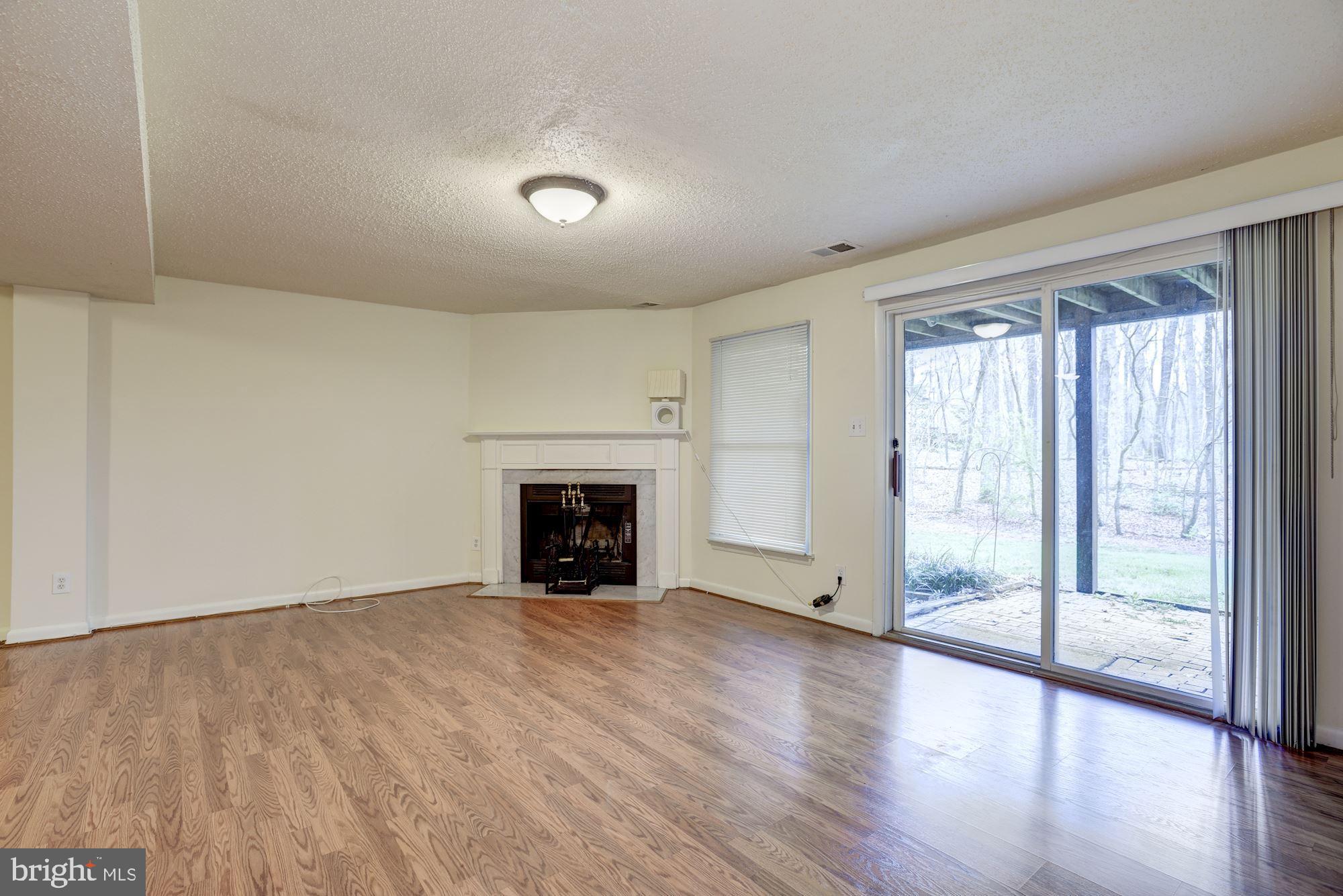 1604 Oak Spring Way Reston, VA 20190 - Photo 20 of 50