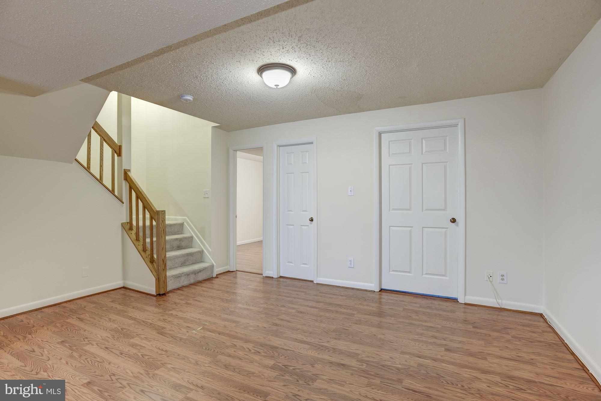 1604 Oak Spring Way Reston, VA 20190 - Photo 22 of 50