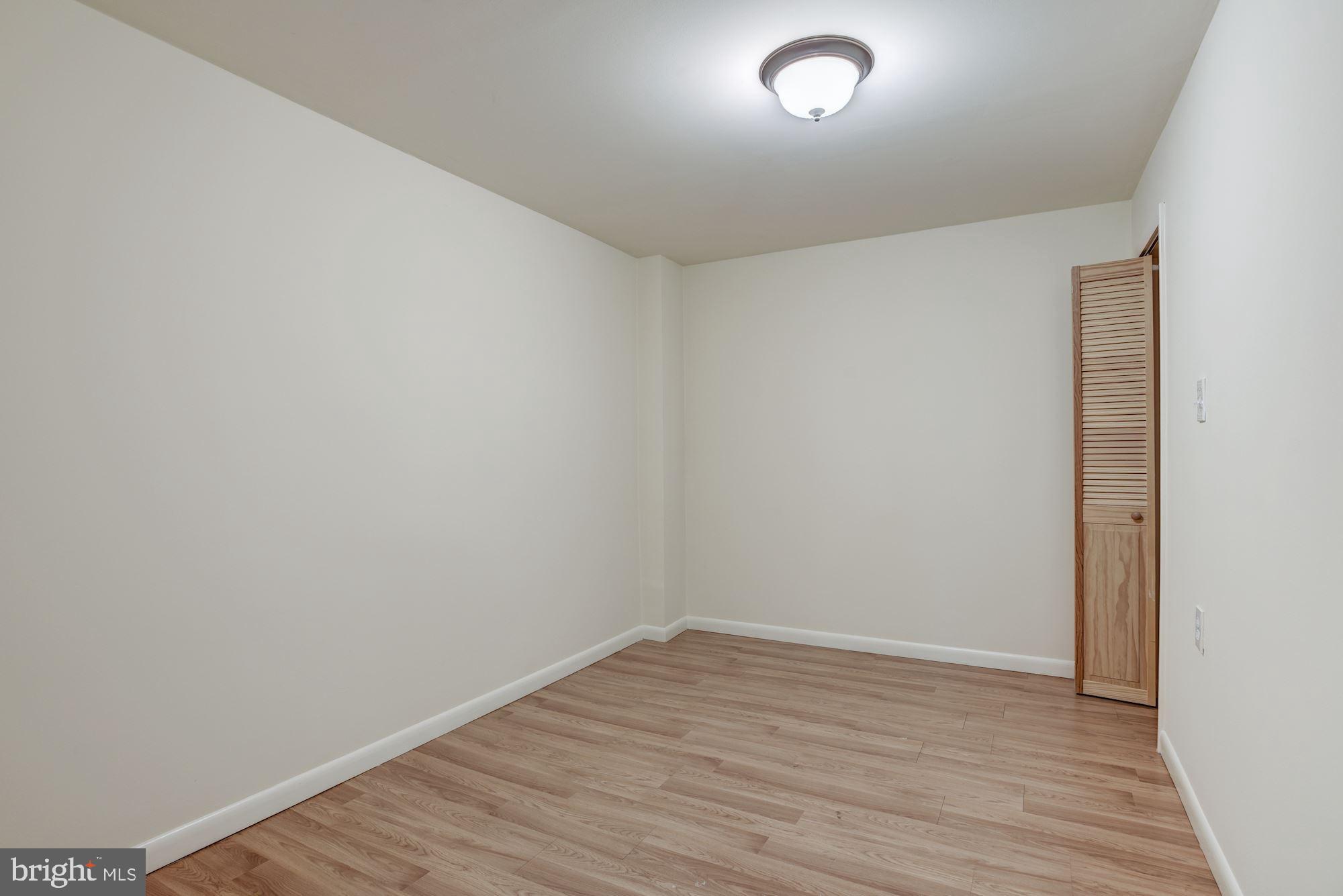 1604 Oak Spring Way Reston, VA 20190 - Photo 24 of 50