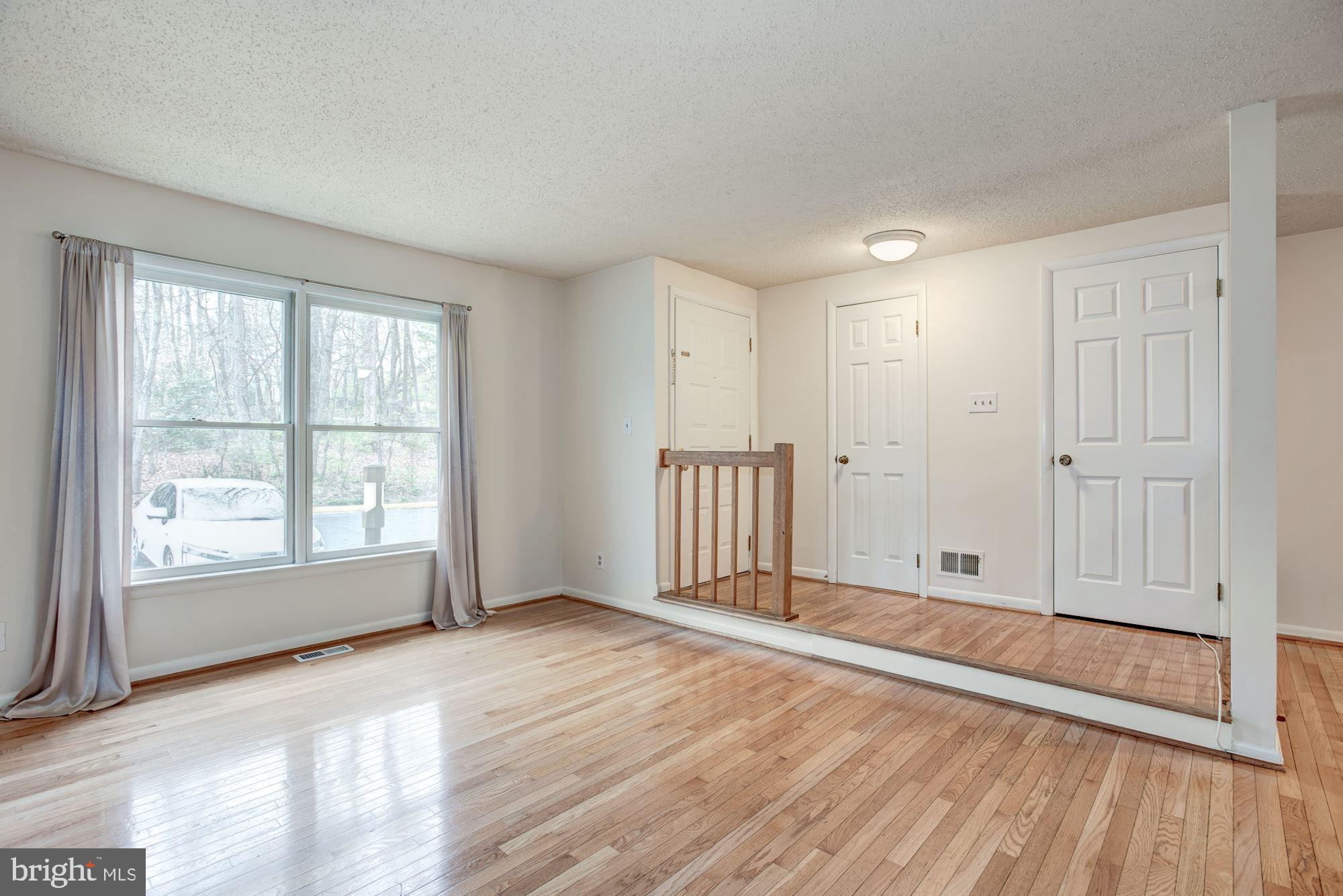 1604 Oak Spring Way Reston, VA 20190 - Photo 26 of 50