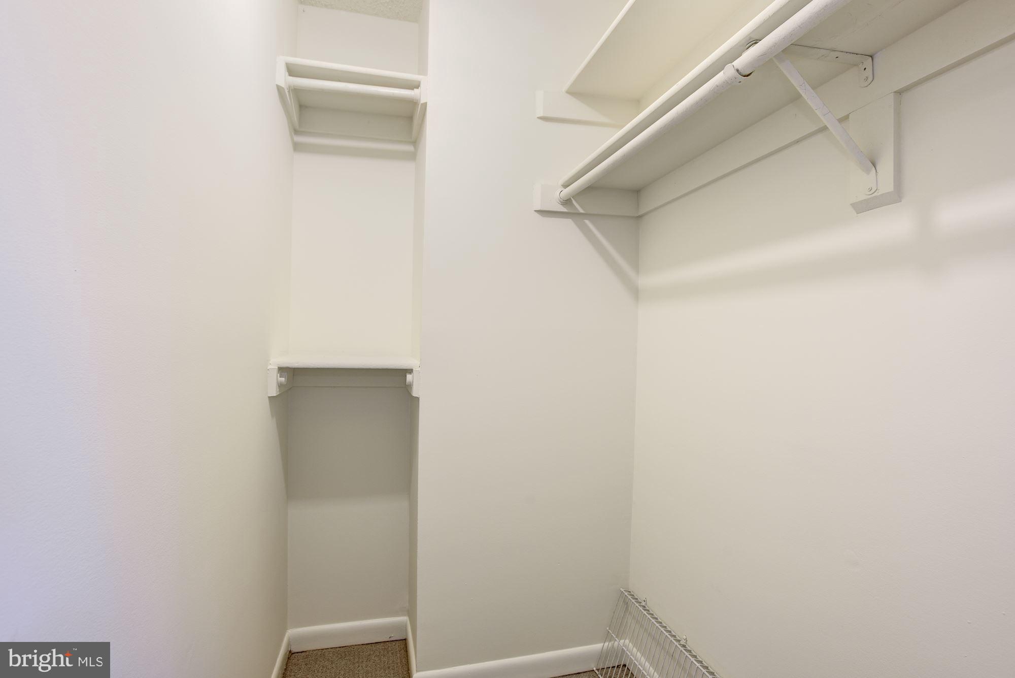 1604 Oak Spring Way Reston, VA 20190 - Photo 33 of 50