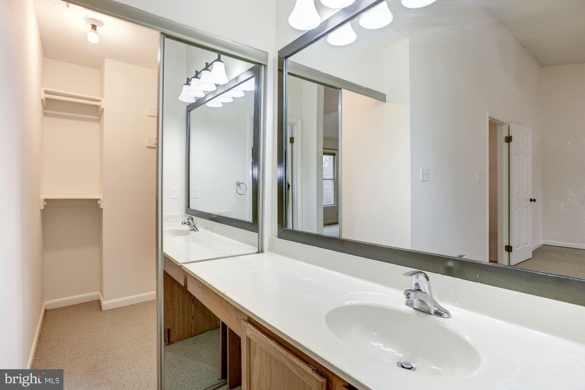 1604 Oak Spring Way Reston, VA 20190 - Photo 42 of 50