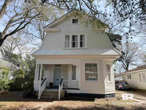$325,000 | 11 Rickarby Place, Mobile, AL 36606