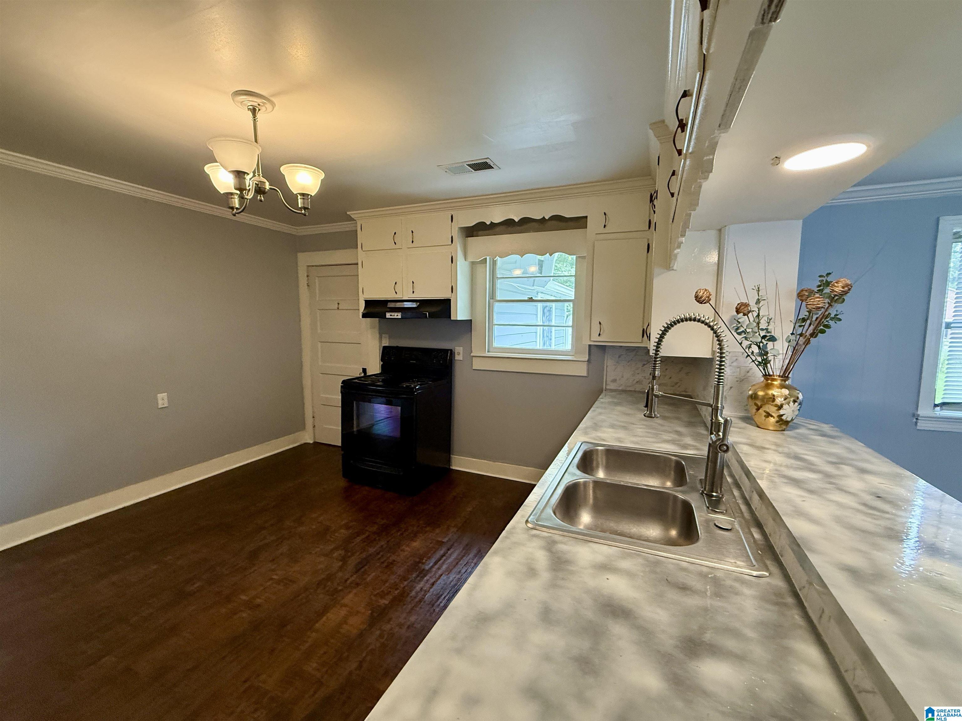 306 Webster Street Gadsden, AL 35904 - Photo 10 of 19