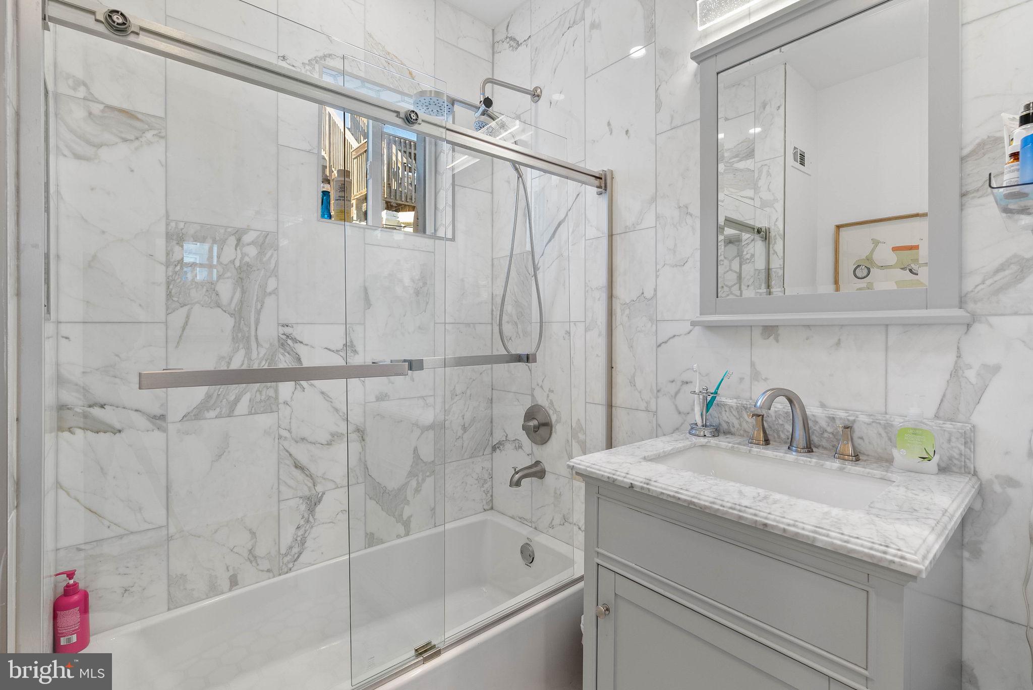 1743 McClellan Street Philadelphia, PA 19145 - Photo 17 of 22