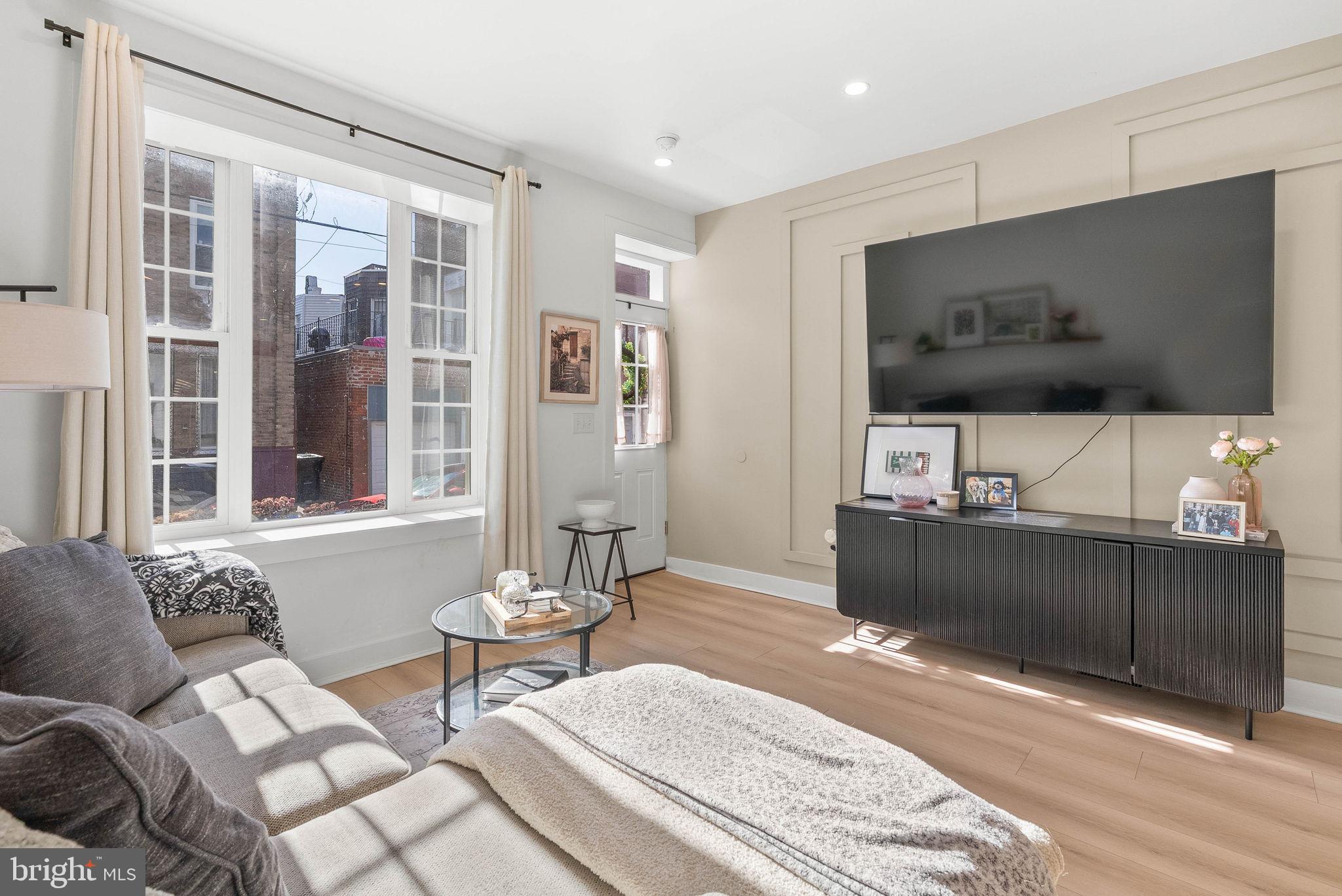 1743 McClellan Street Philadelphia, PA 19145 - Photo 3 of 22