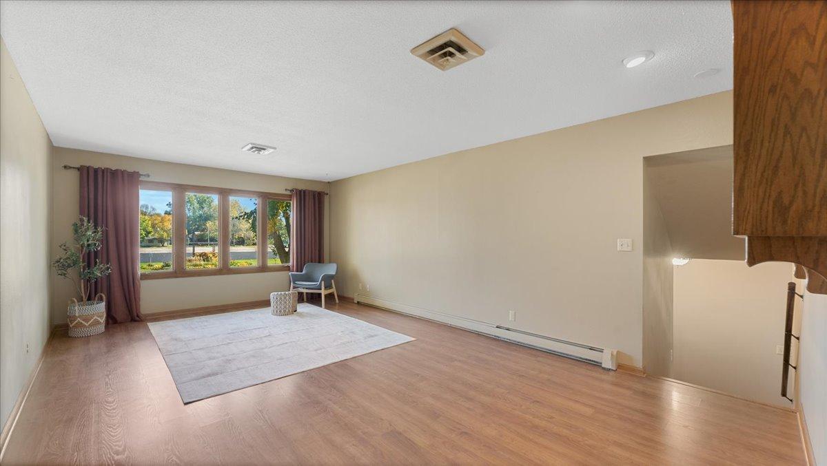 900 13th Avenue Southwest Willmar, MN 56201 - Photo 8 of 52