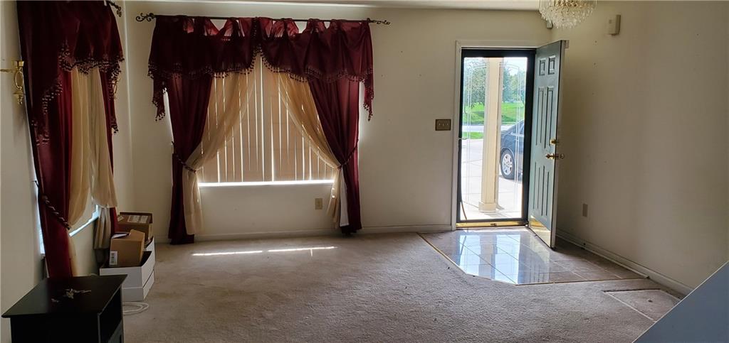 4615 Falcon Run Way Indianapolis, IN 46254 - Photo 2 of 2