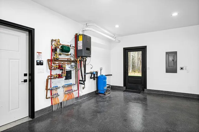 $630,000 | 4515 County Road 4, Mahtowa, MN 55707